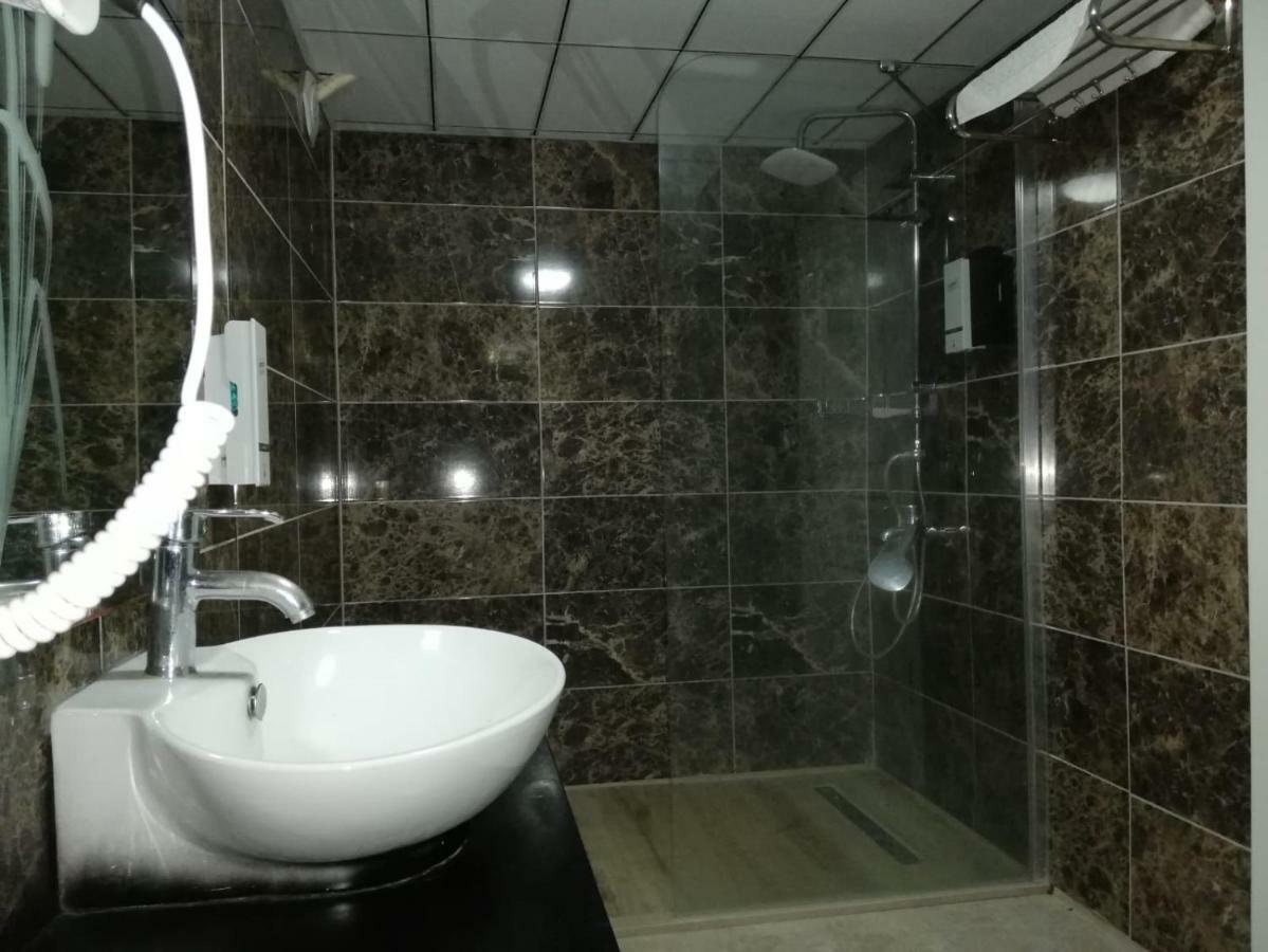 Assos Mia Otel Айваджык Экстерьер фото